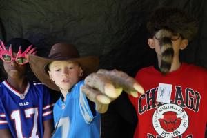 Family Praise photo 9