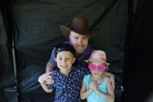 Family Praise photo 222