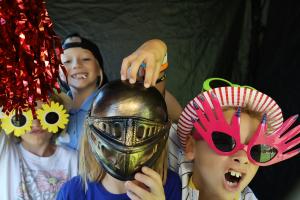 Family Praise photo 233