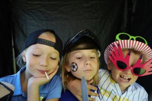 Family Praise photo 234