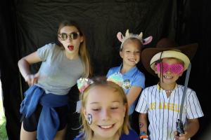 Family Praise photo 250
