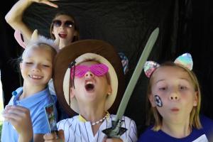 Family Praise photo 252