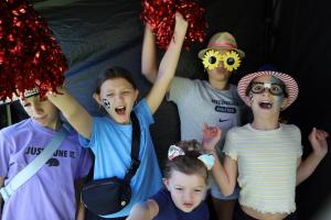 Family Praise photo 263