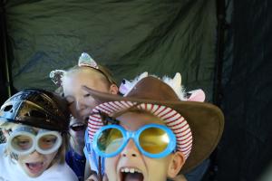 Family Praise photo 310