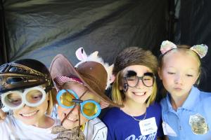 Family Praise photo 312