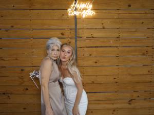 Schram photo 41