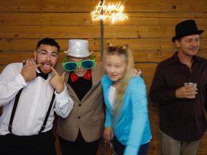 Schram photo 66