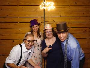 Schram photo 252
